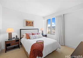 223 Saratoga Road,Honolulu,Hawaii,96815,2 Bedrooms Bedrooms,2 BathroomsBathrooms,Condo/Townhouse,Saratoga,28,18402308