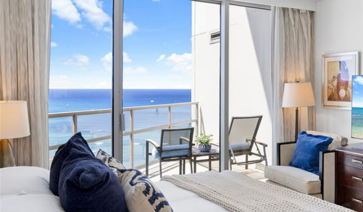 223 Saratoga Road,Honolulu,Hawaii,96815,2 Bedrooms Bedrooms,2 BathroomsBathrooms,Condo/Townhouse,Saratoga,28,18402308