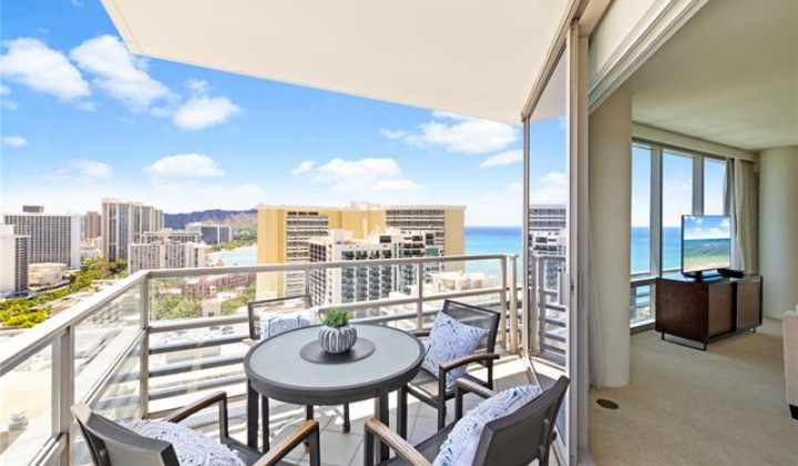 223 Saratoga Road,Honolulu,Hawaii,96815,2 Bedrooms Bedrooms,2 BathroomsBathrooms,Condo/Townhouse,Saratoga,28,18402308