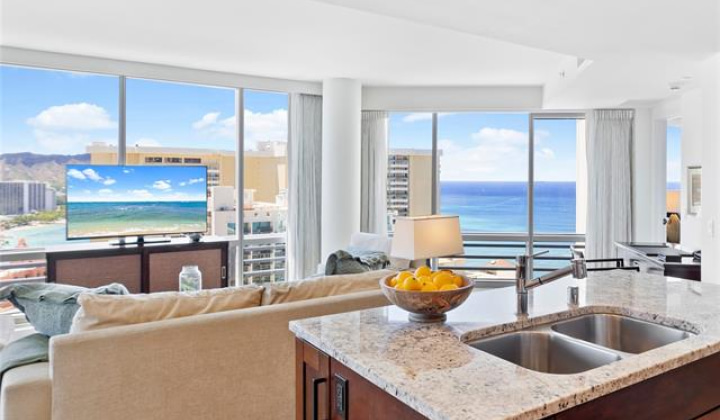 223 Saratoga Road,Honolulu,Hawaii,96815,2 Bedrooms Bedrooms,2 BathroomsBathrooms,Condo/Townhouse,Saratoga,28,18402308