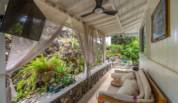 4470 Wahinekoa Place,Honolulu,Hawaii,96821,4 ベッドルーム ベッドルーム,6 バスルームバスルーム,一戸建て,Wahinekoa,18853055