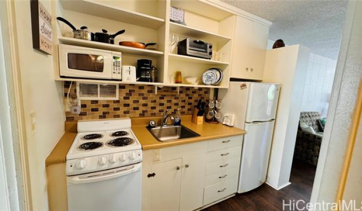 1720 Ala Moana Boulevard,Honolulu,Hawaii,96815,1 Bedroom Bedrooms,1 BathroomBathrooms,Condo/Townhouse,Ala Moana,5,18403577