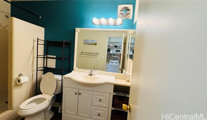 1720 Ala Moana Boulevard,Honolulu,Hawaii,96815,1 Bedroom Bedrooms,1 BathroomBathrooms,Condo/Townhouse,Ala Moana,5,18403577