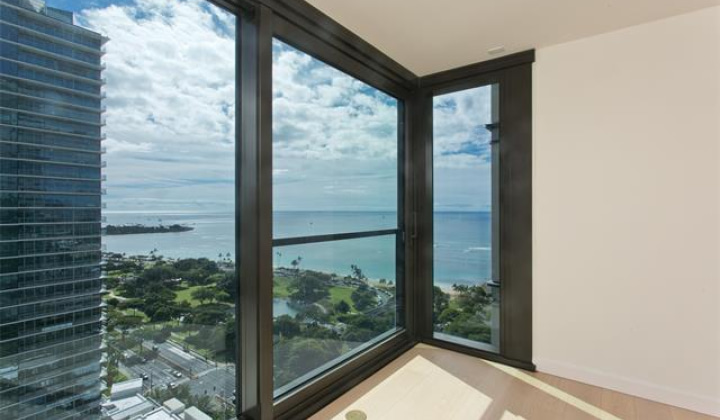 1100 Ala Moana Boulevard,Honolulu,Hawaii,96814,1 Bedroom Bedrooms,1 BathroomBathrooms,Condo/Townhouse,Ala Moana,24,18403736