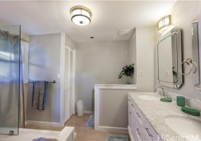 251 Kalalau Street,Honolulu,Hawaii,96825,4 Bedrooms Bedrooms,2 BathroomsBathrooms,Single family,Kalalau,18404423