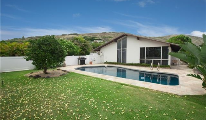 251 Kalalau Street,Honolulu,Hawaii,96825,4 Bedrooms Bedrooms,2 BathroomsBathrooms,Single family,Kalalau,18404423