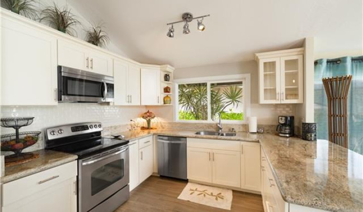 251 Kalalau Street,Honolulu,Hawaii,96825,4 Bedrooms Bedrooms,2 BathroomsBathrooms,Single family,Kalalau,18404423