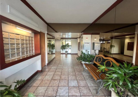 2281 Ala Wai Boulevard,Honolulu,Hawaii,96815,2 Bedrooms Bedrooms,1 BathroomBathrooms,Condo/Townhouse,Ala Wai,10,18404447