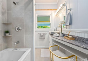 1471 St Louis Drive,Honolulu,Hawaii,96816,4 Bedrooms Bedrooms,2 BathroomsBathrooms,Single family,St Louis,18406486
