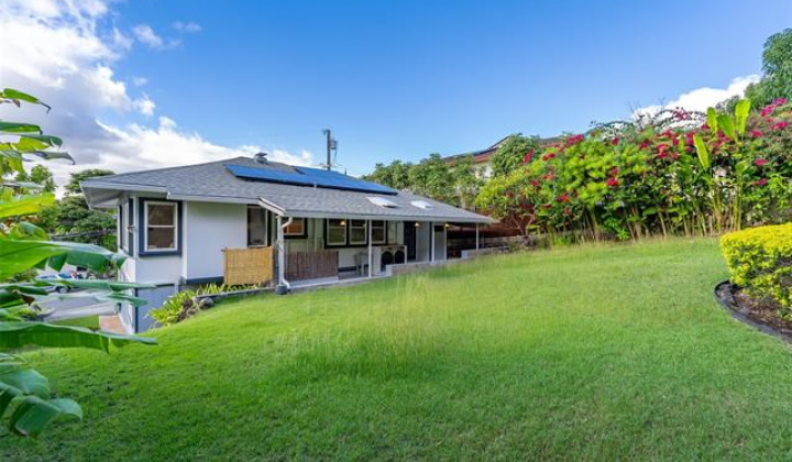 1471 St Louis Drive,Honolulu,Hawaii,96816,4 Bedrooms Bedrooms,2 BathroomsBathrooms,Single family,St Louis,18406486