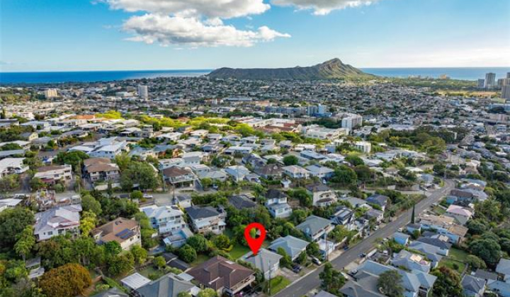 1471 St Louis Drive,Honolulu,Hawaii,96816,4 Bedrooms Bedrooms,2 BathroomsBathrooms,Single family,St Louis,18406486