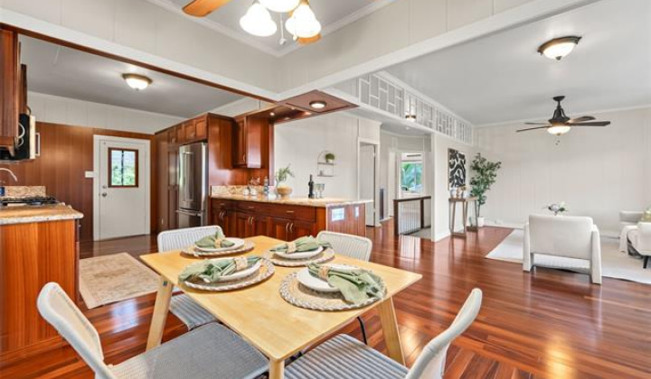 1471 St Louis Drive,Honolulu,Hawaii,96816,4 Bedrooms Bedrooms,2 BathroomsBathrooms,Single family,St Louis,18406486