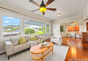 1471 St Louis Drive,Honolulu,Hawaii,96816,4 Bedrooms Bedrooms,2 BathroomsBathrooms,Single family,St Louis,18406486