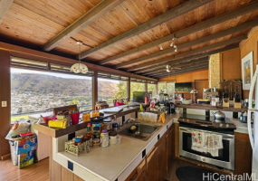 2870 Komaia Place,Honolulu,Hawaii,96822,6 Bedrooms Bedrooms,3 BathroomsBathrooms,Single family,Komaia,19196354