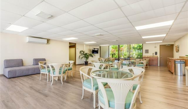 411 Hobron Lane,Honolulu,Hawaii,96815,1 Bedroom Bedrooms,1 BathroomBathrooms,Condo/Townhouse,Hobron,7,18406855