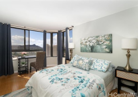 2724 Kahoaloha Lane,Honolulu,Hawaii,96826,2 Bedrooms Bedrooms,2 BathroomsBathrooms,Condo/Townhouse,Kahoaloha,21,19004360