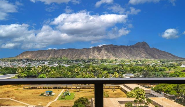 229 Paoakalani Avenue,Honolulu,Hawaii,96815,2 ベッドルーム ベッドルーム,1 バスルームバスルーム,コンド / タウンハウス,Paoakalani,10,18856897