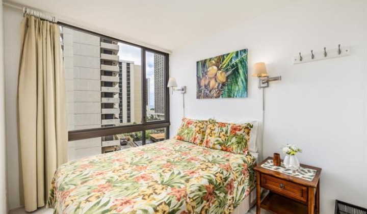 229 Paoakalani Avenue,Honolulu,Hawaii,96815,2 ベッドルーム ベッドルーム,1 バスルームバスルーム,コンド / タウンハウス,Paoakalani,10,18856897