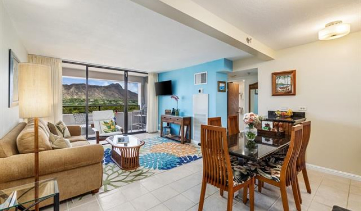 229 Paoakalani Avenue,Honolulu,Hawaii,96815,2 ベッドルーム ベッドルーム,1 バスルームバスルーム,コンド / タウンハウス,Paoakalani,10,18856897