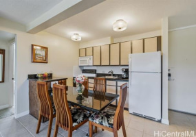 229 Paoakalani Avenue,Honolulu,Hawaii,96815,2 ベッドルーム ベッドルーム,1 バスルームバスルーム,コンド / タウンハウス,Paoakalani,10,18856897