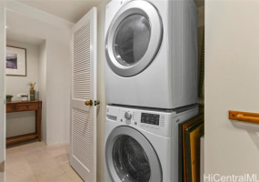 217 Prospect Street,Honolulu,Hawaii,96813,3 Bedrooms Bedrooms,3 BathroomsBathrooms,Condo/Townhouse,Prospect,5,19075404