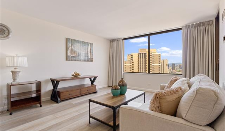 411 Hobron Lane,Honolulu,Hawaii,96815,1 ベッドルーム ベッドルーム,1 バスルームバスルーム,コンド / タウンハウス,Hobron,34,18857229