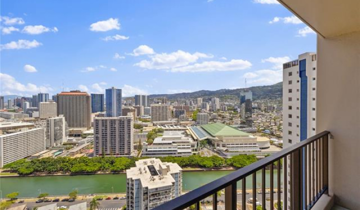 411 Hobron Lane,Honolulu,Hawaii,96815,1 ベッドルーム ベッドルーム,1 バスルームバスルーム,コンド / タウンハウス,Hobron,34,18857229