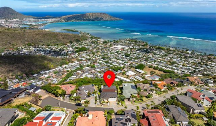 763 Kaulana Place,Honolulu,Hawaii,96821,6 ベッドルーム ベッドルーム,7 バスルームバスルーム,一戸建て,Kaulana,18859328