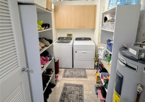 1 Keahole Place,Honolulu,Hawaii,96825,2 ベッドルーム ベッドルーム,2 バスルームバスルーム,コンド / タウンハウス,Keahole,3,18859429