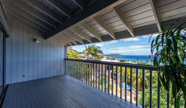 1789 Laukahi Street,Honolulu,Hawaii,96821,5 ベッドルーム ベッドルーム,4 バスルームバスルーム,一戸建て,Laukahi,18859887
