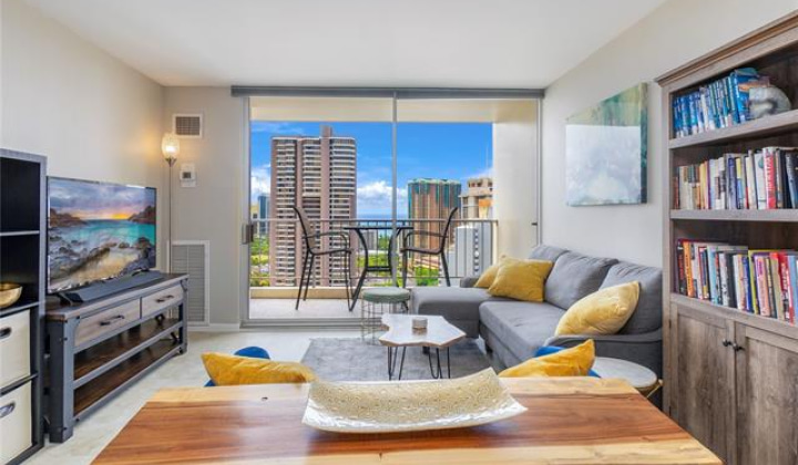 400 Hobron Lane,Honolulu,Hawaii,96815,1 ベッドルーム ベッドルーム,1 バスルームバスルーム,コンド / タウンハウス,Hobron,28,18859981