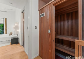 3233 Allan Place,Honolulu,Hawaii,96817,4 ベッドルーム ベッドルーム,5 バスルームバスルーム,一戸建て,Allan,18860258