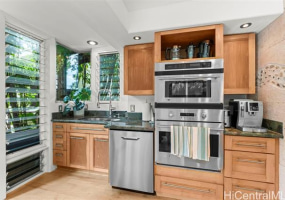 3233 Allan Place,Honolulu,Hawaii,96817,4 ベッドルーム ベッドルーム,5 バスルームバスルーム,一戸建て,Allan,18860258