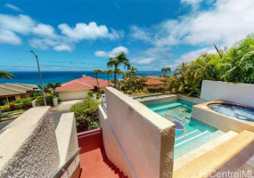 440 Maono Loop,Honolulu,Hawaii,96821,3 ベッドルーム ベッドルーム,3 バスルームバスルーム,一戸建て,Maono,18861003
