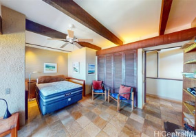 440 Maono Loop,Honolulu,Hawaii,96821,3 ベッドルーム ベッドルーム,3 バスルームバスルーム,一戸建て,Maono,18861003