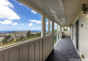 2407 St Louis Drive,Honolulu,Hawaii,96816,5 ベッドルーム ベッドルーム,3 バスルームバスルーム,一戸建て,St Louis,18861624