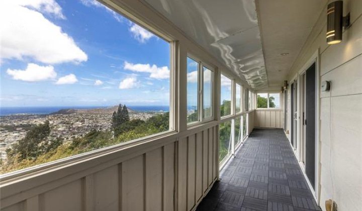 2407 St Louis Drive,Honolulu,Hawaii,96816,5 ベッドルーム ベッドルーム,3 バスルームバスルーム,一戸建て,St Louis,18861624