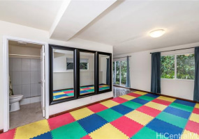2407 St Louis Drive,Honolulu,Hawaii,96816,5 ベッドルーム ベッドルーム,3 バスルームバスルーム,一戸建て,St Louis,18861624