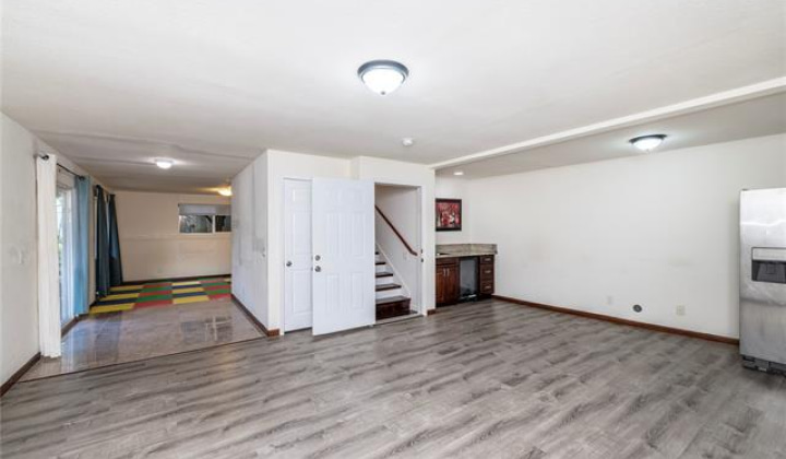 2407 St Louis Drive,Honolulu,Hawaii,96816,5 ベッドルーム ベッドルーム,3 バスルームバスルーム,一戸建て,St Louis,18861624