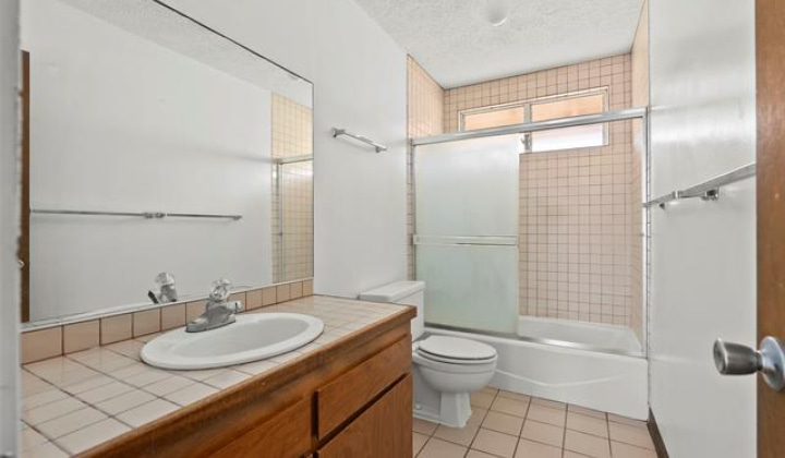 3204 Olu Street,Honolulu,Hawaii,96816,6 ベッドルーム ベッドルーム,4 バスルームバスルーム,一戸建て,Olu,18862408