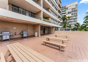 2121 Ala Wai Boulevard,Honolulu,Hawaii,96815,2 ベッドルーム ベッドルーム,1 バスルームバスルーム,コンド / タウンハウス,Ala Wai,23,18862628