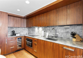 383 Kalaimoku Street,Honolulu,Hawaii,96815,1 ベッドルーム ベッドルーム,1 バスルームバスルーム,コンド / タウンハウス,Kalaimoku,39,18863857