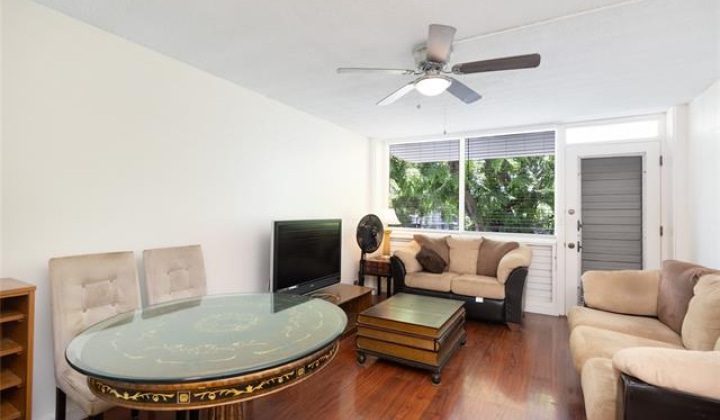 425 Ena Road,Honolulu,Hawaii,96815,1 ベッドルーム ベッドルーム,1 バスルームバスルーム,コンド / タウンハウス,Ena,3,18866097