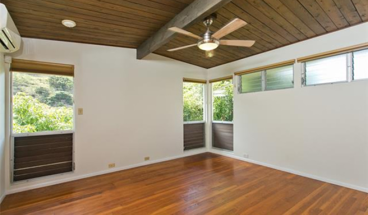 5347 Malu Place,Honolulu,Hawaii,96816,4 ベッドルーム ベッドルーム,4 バスルームバスルーム,一戸建て,Malu,18866256
