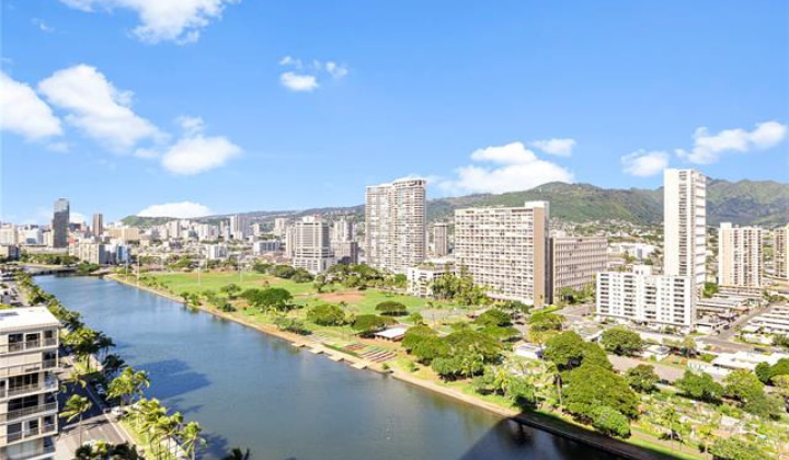 2121 Ala Wai Boulevard,Honolulu,Hawaii,96815,2 ベッドルーム ベッドルーム,1 バスルームバスルーム,コンド / タウンハウス,Ala Wai,22,18867952