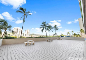 2121 Ala Wai Boulevard,Honolulu,Hawaii,96815,2 ベッドルーム ベッドルーム,1 バスルームバスルーム,コンド / タウンハウス,Ala Wai,22,18867952