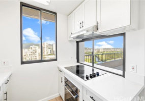 2121 Ala Wai Boulevard,Honolulu,Hawaii,96815,2 ベッドルーム ベッドルーム,1 バスルームバスルーム,コンド / タウンハウス,Ala Wai,22,18867952