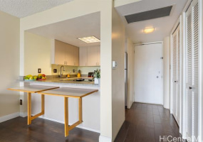 440 Seaside Avenue,Honolulu,Hawaii,96815,1 ベッドルーム ベッドルーム,1 バスルームバスルーム,コンド / タウンハウス,Seaside,5,18868100