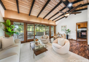 5545 Haleola Street,Honolulu,Hawaii,96821,4 ベッドルーム ベッドルーム,3 バスルームバスルーム,一戸建て,Haleola,18868319