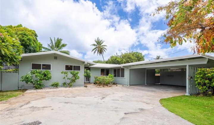 5545 Haleola Street,Honolulu,Hawaii,96821,4 ベッドルーム ベッドルーム,3 バスルームバスルーム,一戸建て,Haleola,18868319